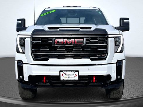 Used 2025 GMC Sierra 3500 AT4 w/ AT4 Premium Plus Package image 3