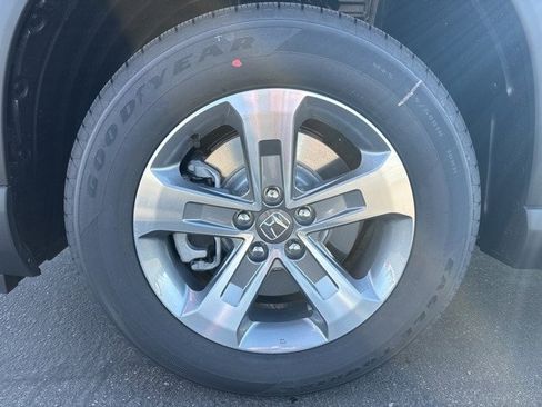 New 2025 Honda Pilot EX-L image 10