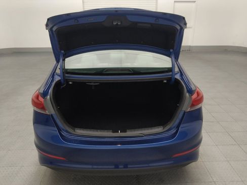 Used 2017 Hyundai Elantra SE FWD image 29