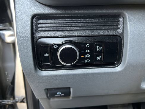 Used 2023 Ford F250 XL w/ XL Driver Assist Package AWD/4WD image 4