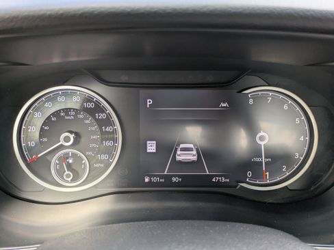 Used 2024 Genesis G70 3.3T Advanced image 23