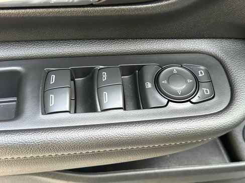 Used 2023 GMC Terrain SLE w/ Driver Convenience Package AWD/4WD image 24