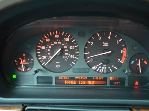 Used 1999 BMW 540i Sedan RWD image 31