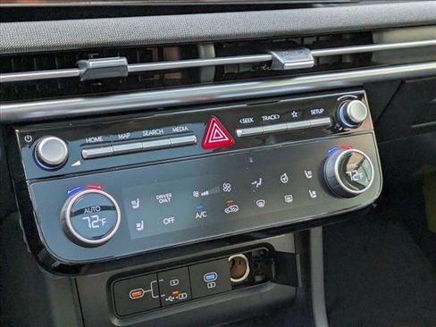 New 2026 Hyundai Tucson Limited image 15