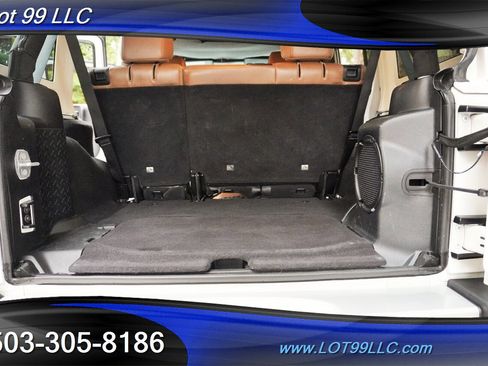 Used 2014 Jeep Wrangler Unlimited Sahara w/ Connectivity Group image 15