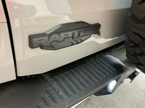 New 2026 Ford Bronco Raptor w/ Interior Carbon Fiber Pack AWD/4WD image 8