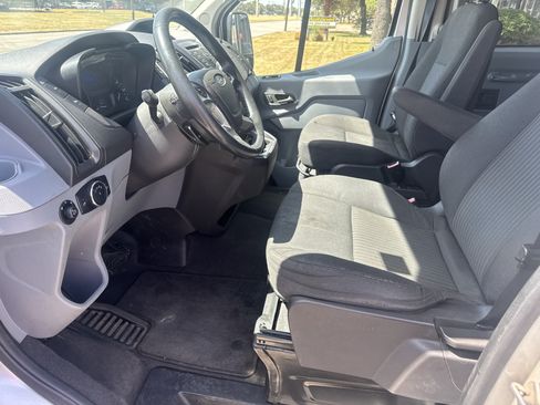Used 2016 Ford Transit 350 XLT RWD image 7