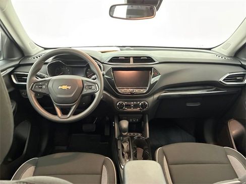 Used 2023 Chevrolet TrailBlazer LT w/ Convenience Package image 19