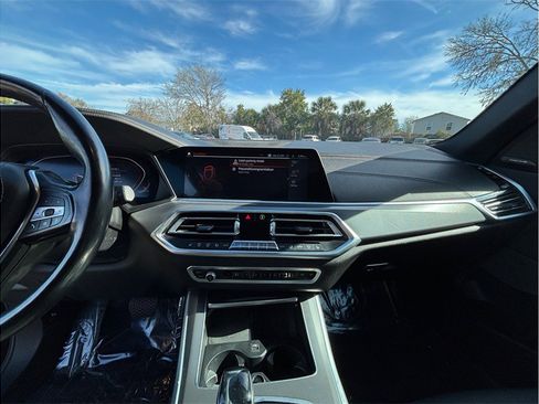 Used 2021 BMW X5 xDrive40i w/ Premium Package AWD/4WD image 11
