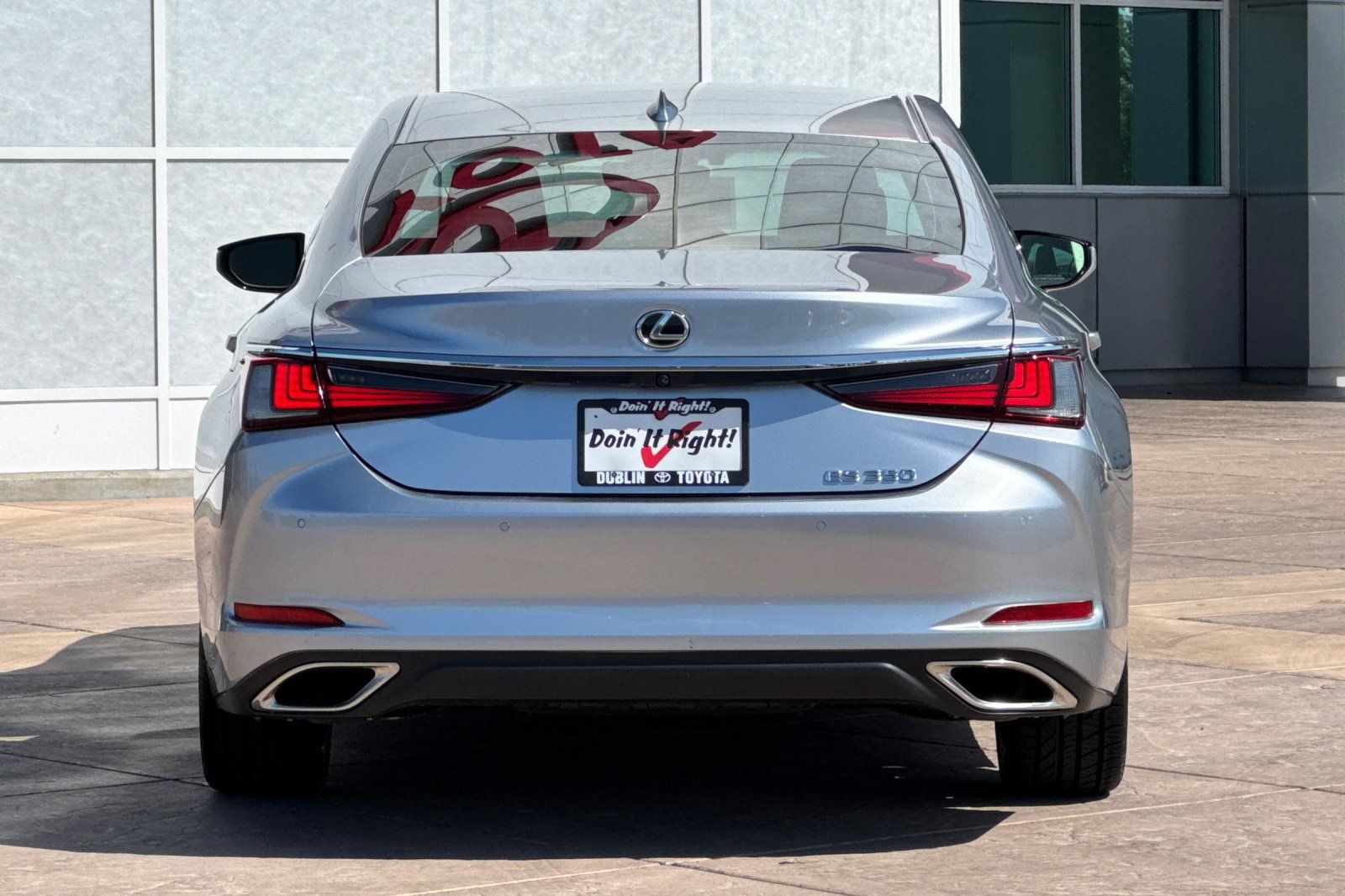 Used 2024 Lexus ES 350 w/ Premium Package FWD image 5