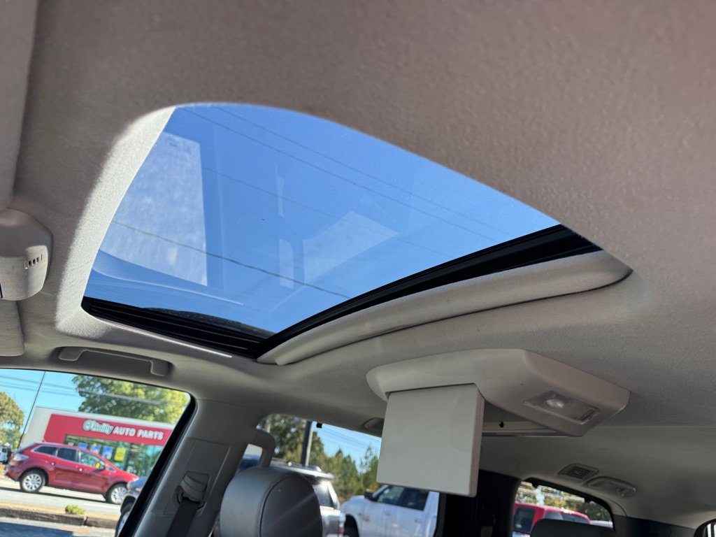 Used 2014 Toyota Sequoia Platinum RWD image 12