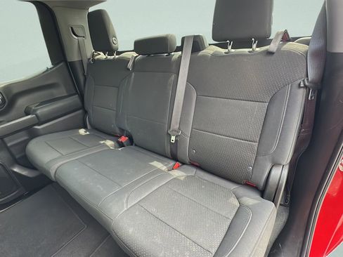 Used 2019 Chevrolet Silverado 1500 Custom w/ Custom Value Package RWD image 11