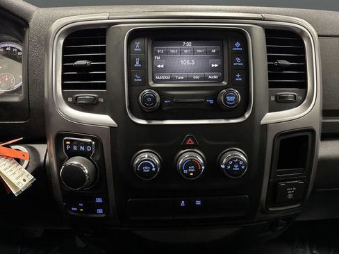 Used 2022 RAM 1500 Classic SLT image 7