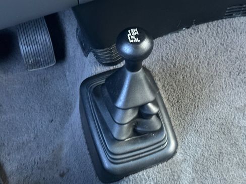 Used 2001 Ford F150 XLT AWD/4WD image 19