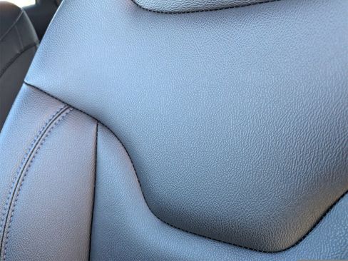 New 2026 Jeep Compass Limited image 12