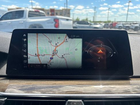 Used 2018 BMW 530i xDrive w/ Premium Package AWD/4WD image 25