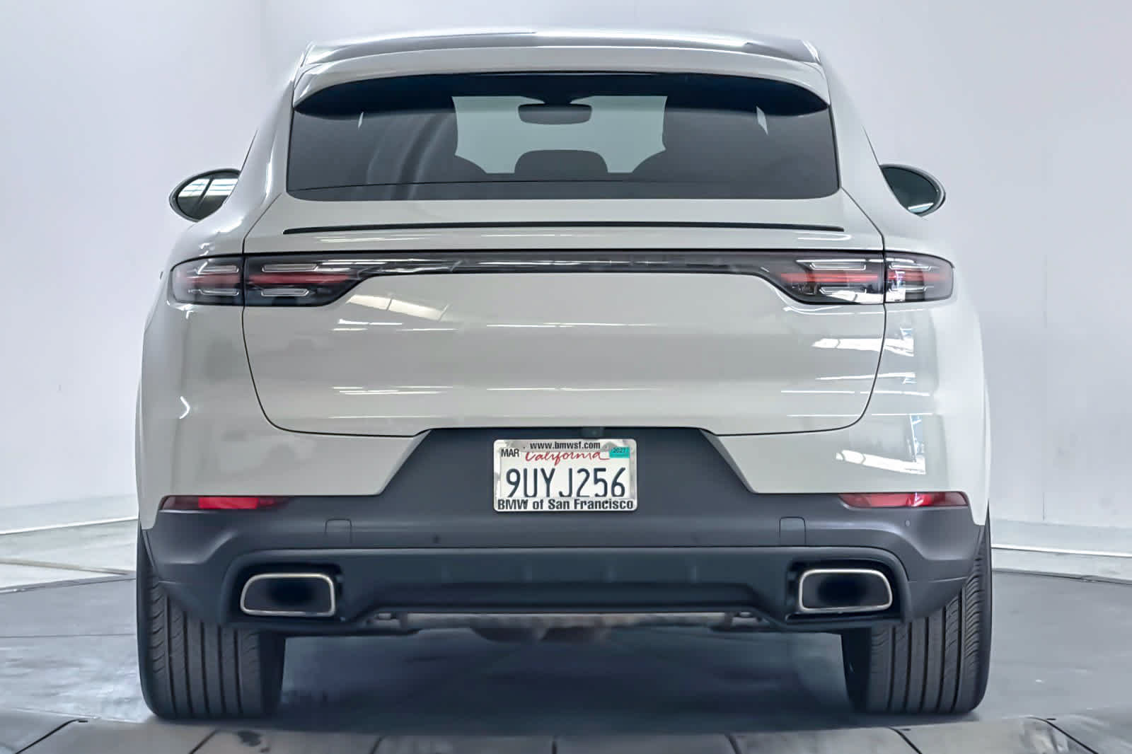 Used 2022 Porsche Cayenne Coupe AWD/4WD image 7