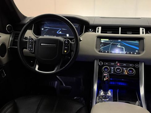 Used 2017 Land Rover Range Rover Sport HSE image 29