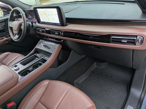 Used 2025 Lincoln Aviator Reserve w/ Illumination Package image 31