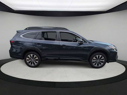 Used 2025 Subaru Outback Limited AWD/4WD image 9