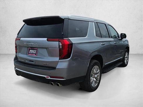 Used 2025 GMC Yukon Denali AWD/4WD image 3