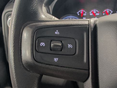Used 2021 GMC Sierra 1500 4x4 Crew Cab w/ Sierra Value Package image 9