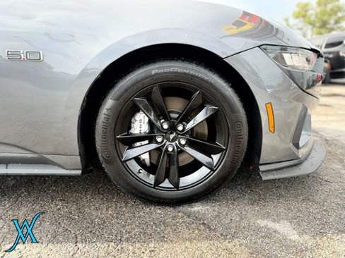 Used 2025 Ford Mustang GT RWD image 9