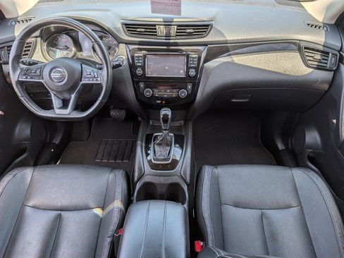 Used 2018 Nissan Rogue Sport SL FWD image 4