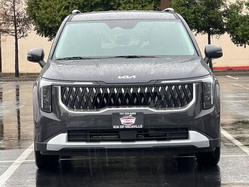 New 2026 Kia Carnival EX image 9