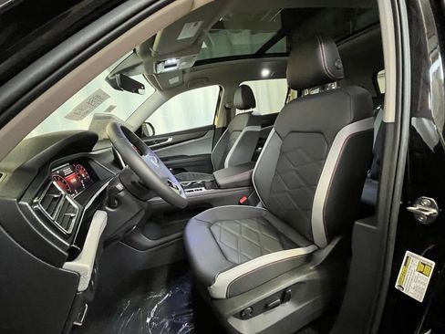 New 2026 Volkswagen Atlas Peak Edition AWD/4WD image 10