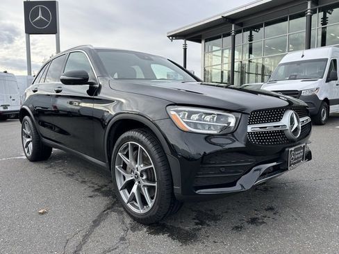 Certified 2022 Mercedes-Benz GLC 300 4MATIC image 1