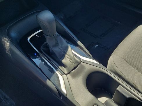 Used 2023 Toyota Corolla LE image 18