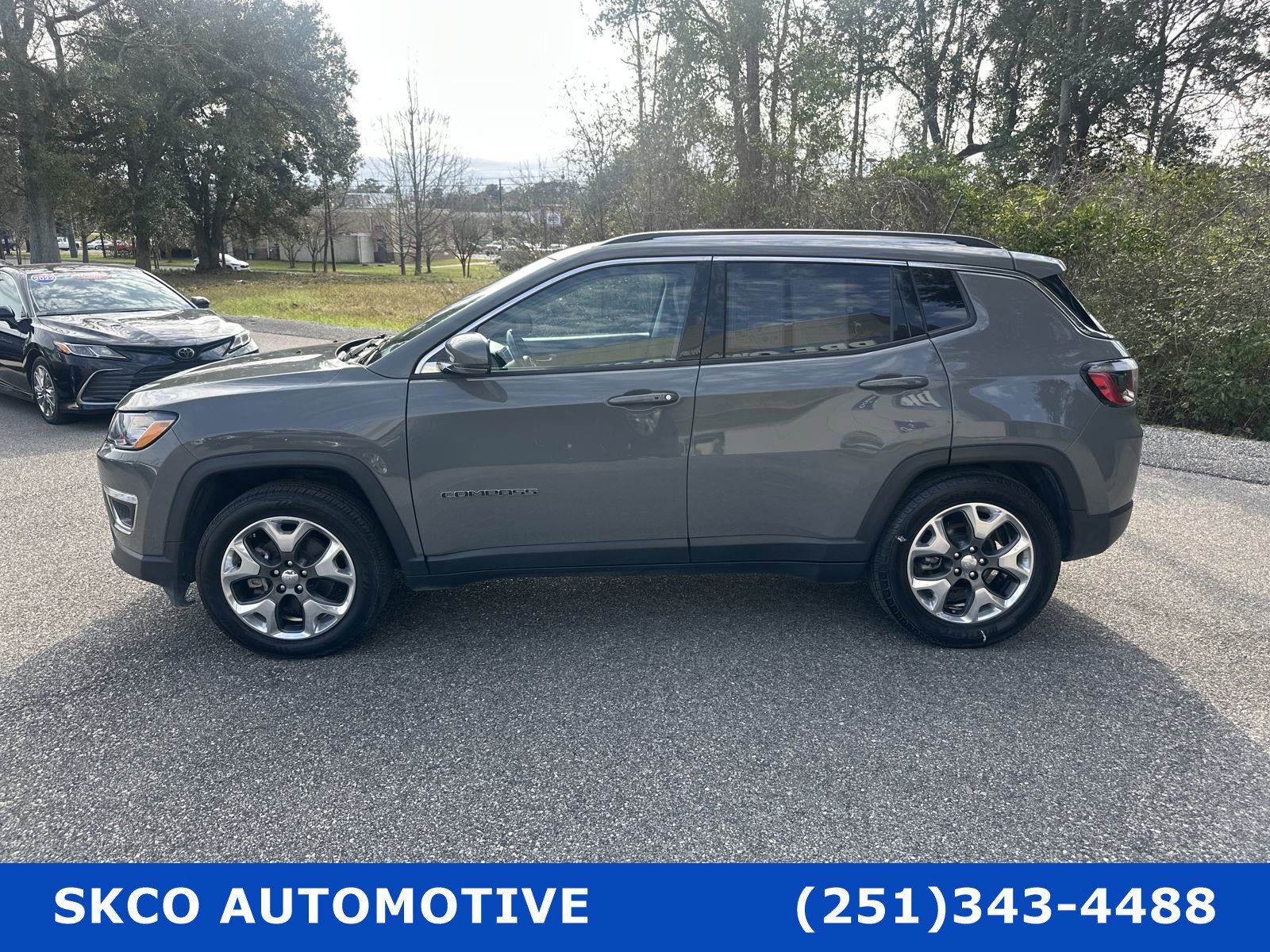 Used 2021 Jeep Compass Limited FWD image 2
