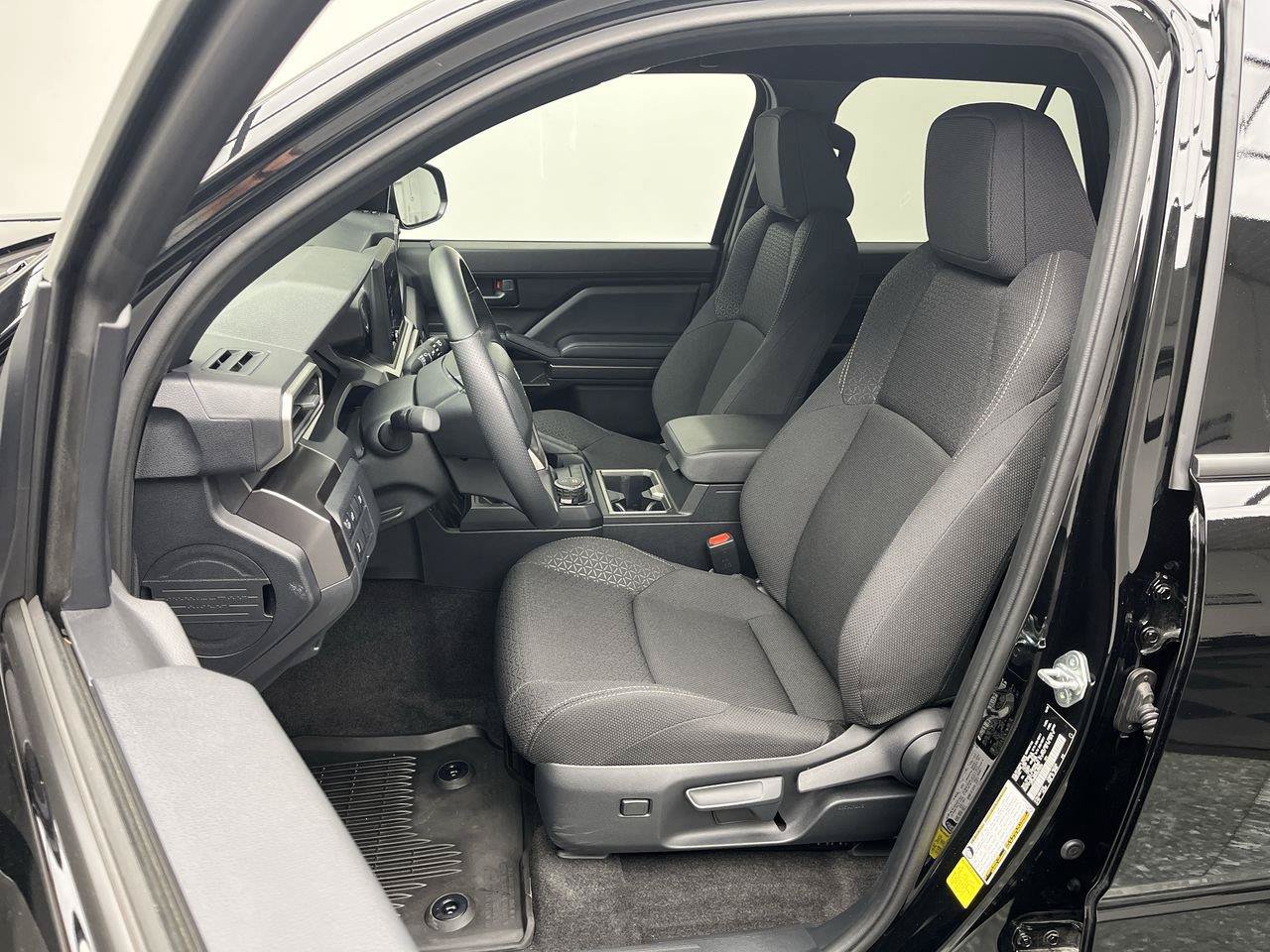 Used 2025 Toyota 4Runner SR5 AWD/4WD image 8
