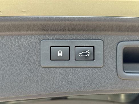 Used 2019 Subaru Forester Limited AWD/4WD image 14