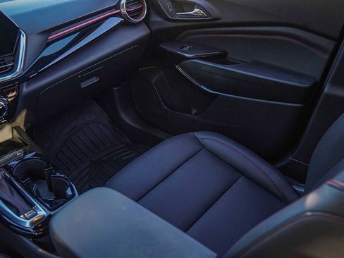 Used 2024 Chevrolet Trax RS w/ Sunroof Package image 26