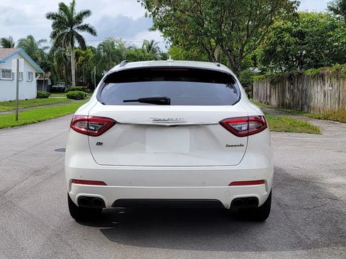 Used 2019 Maserati Levante AWD/4WD image 14