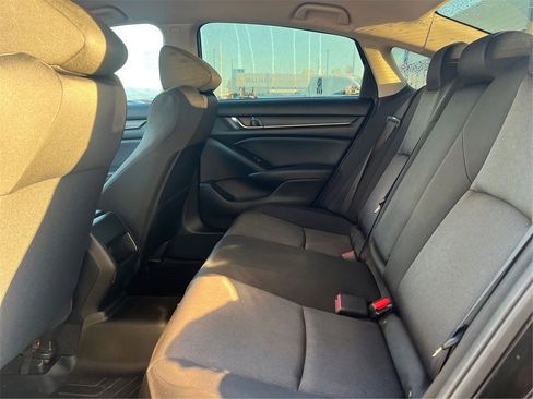 Used 2018 Honda Accord LX image 10