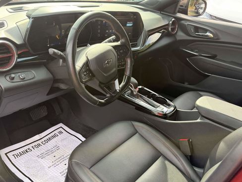 Used 2024 Chevrolet Trax RS w/ Driver Confidence Package FWD image 10