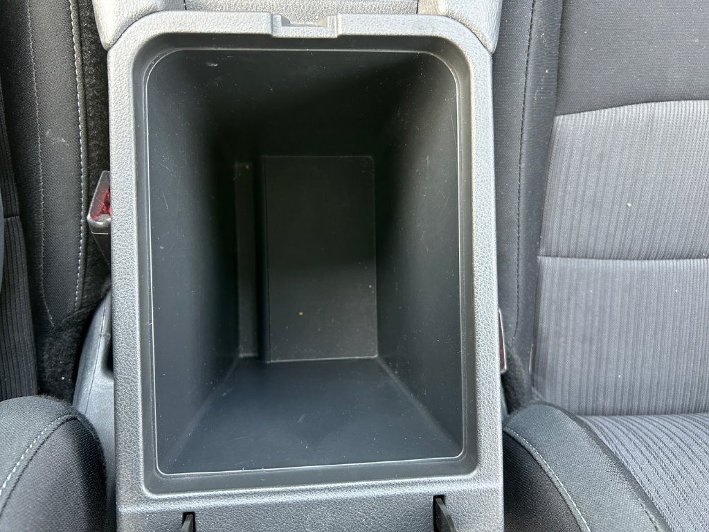 Used 2025 Nissan Sentra SV FWD image 33