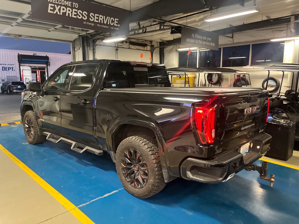 Used 2025 GMC Sierra 1500 AT4 w/ AT4 Preferred Package AWD/4WD image 4