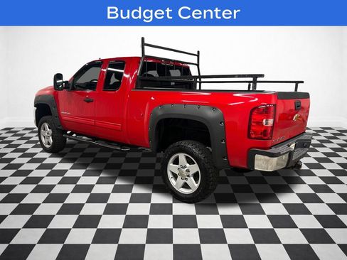 Used 2010 Chevrolet Silverado 2500 LT w/ Interior Plus Package AWD/4WD image 6