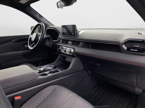 Used 2023 Honda Pilot Sport image 42