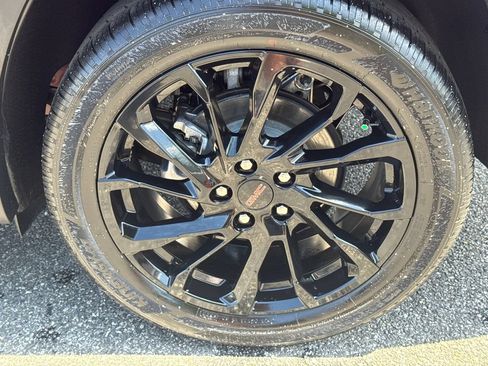 Used 2024 GMC Terrain SLE w/ Elevation Edition FWD image 19