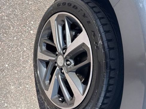 Used 2018 Hyundai Kona Limited image 21