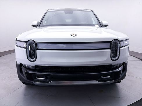 Used 2024 Rivian R1S Adventure AWD/4WD image 12