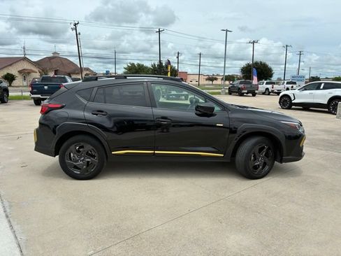 Used 2024 Subaru Crosstrek 2.5i Sport AWD/4WD image 2