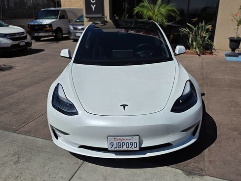 Used 2023 Tesla Model 3 Standard Range RWD image 4