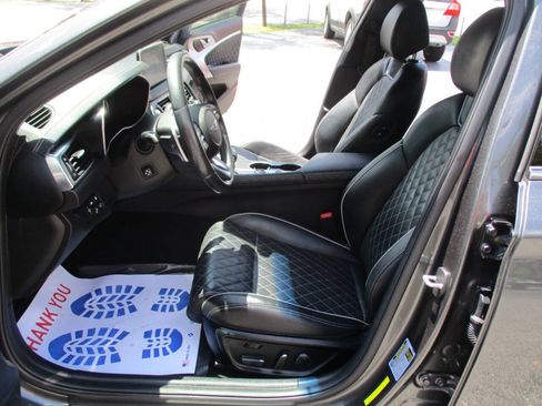 Used 2021 Genesis G70 3.3T w/ Sport Package AWD/4WD image 10