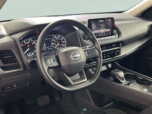 Certified 2025 Nissan Rogue S FWD image 25